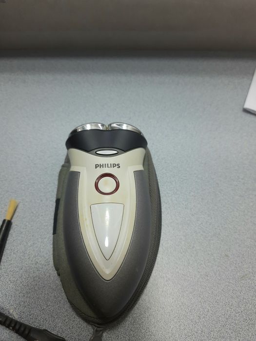Отличная бритва Philips HQ9070 ! Идеальное состояние!