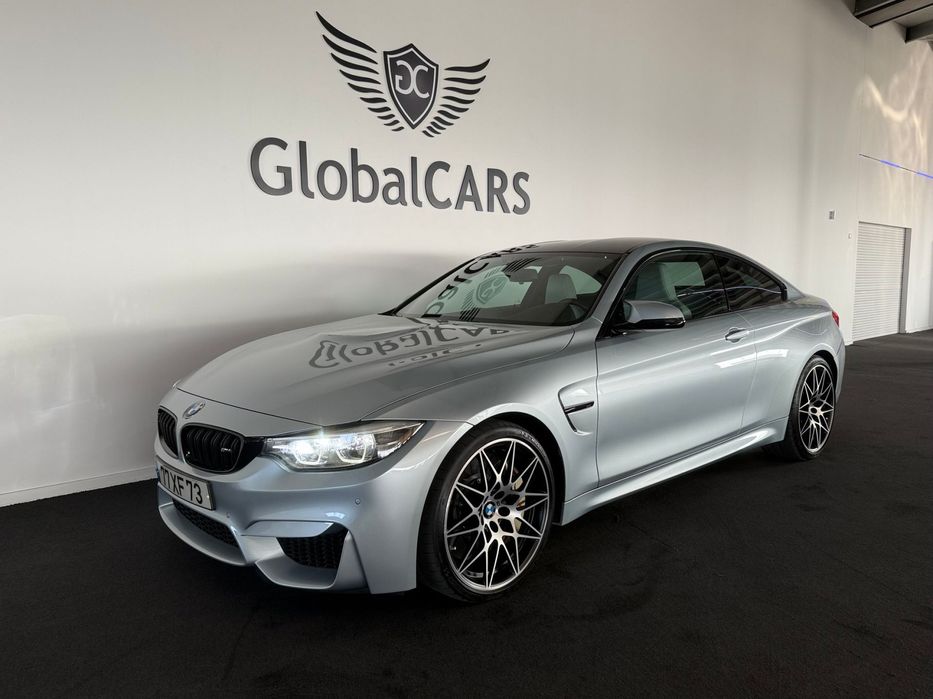 BMW M4 CS