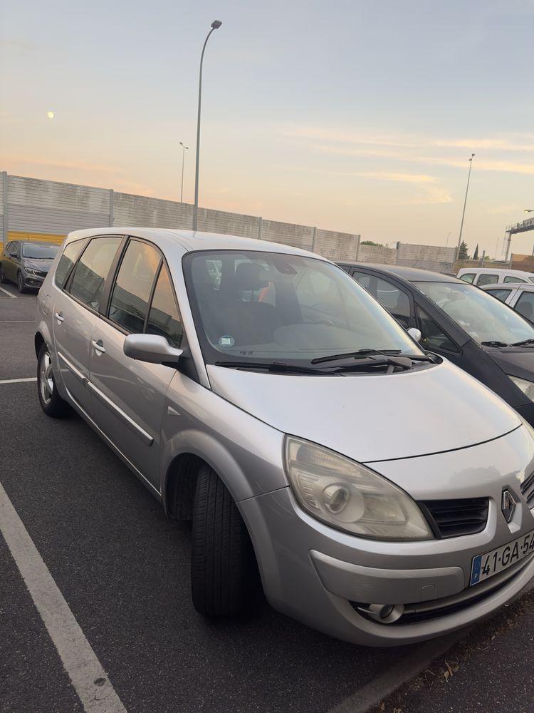 Renault Scénic 1.5 dCi - 2008 - 7 lugares