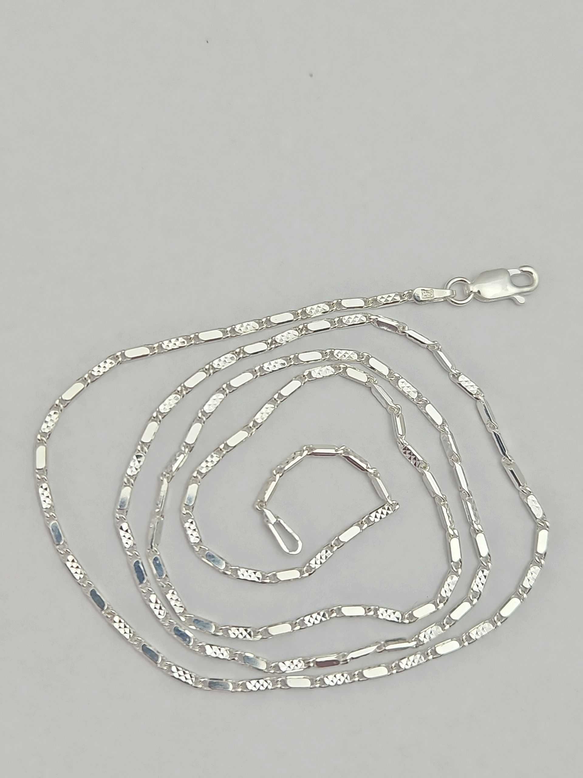 Piękny srebrny łańcuszek  7,23 G 925