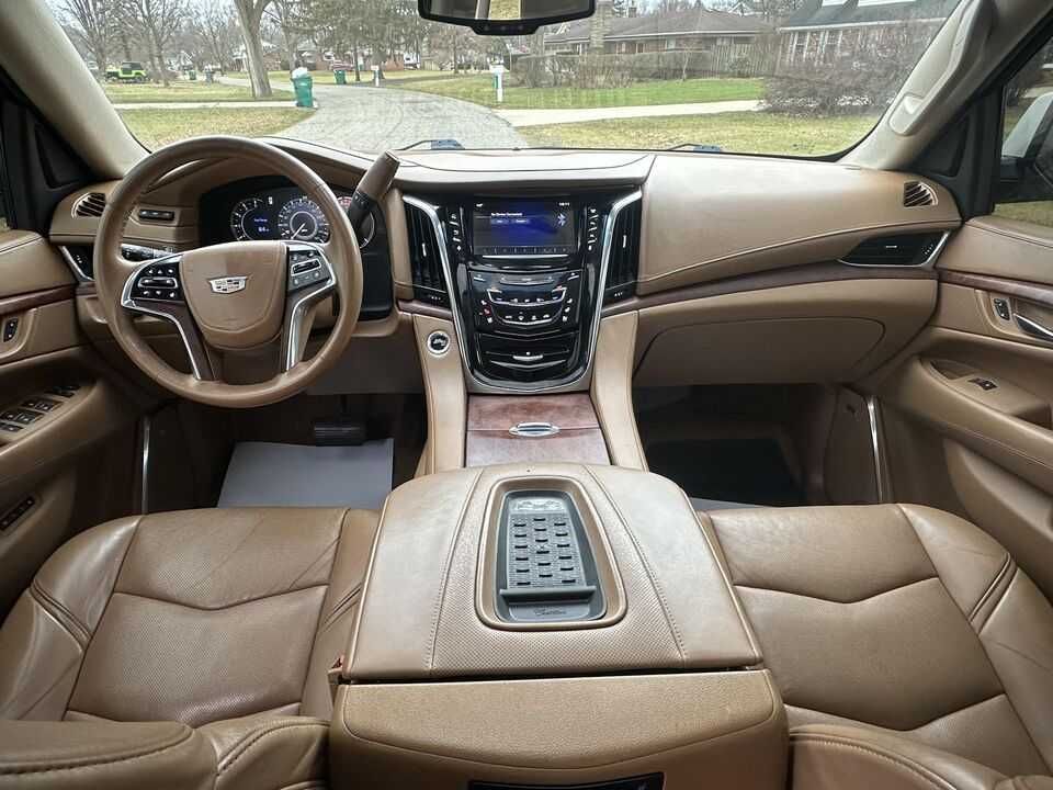 2016 Cadillac Escalade Platinum