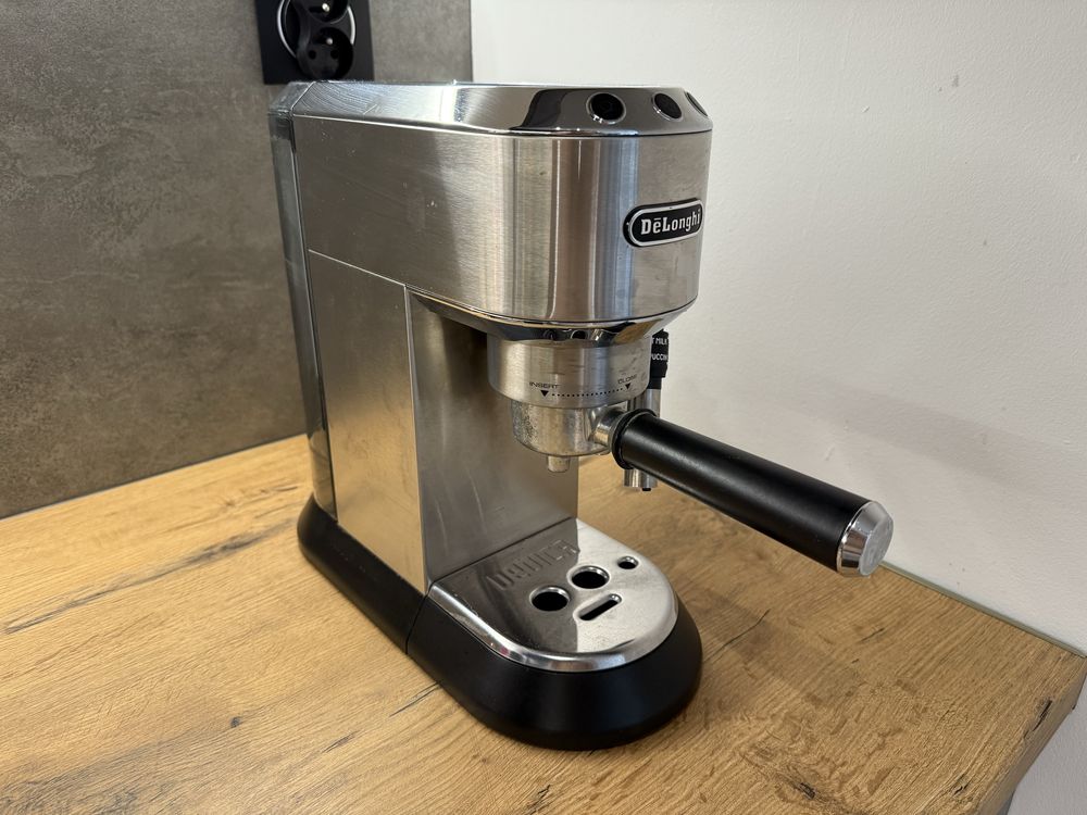 Ekspres cisnieniowy Delonghi EC685