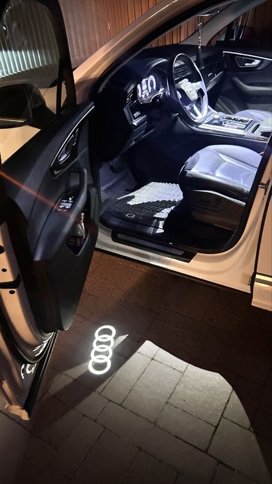 Audi Q7 2023  в рідній фарбі