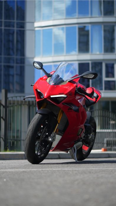 Ducati Panigale V4S 2024рік