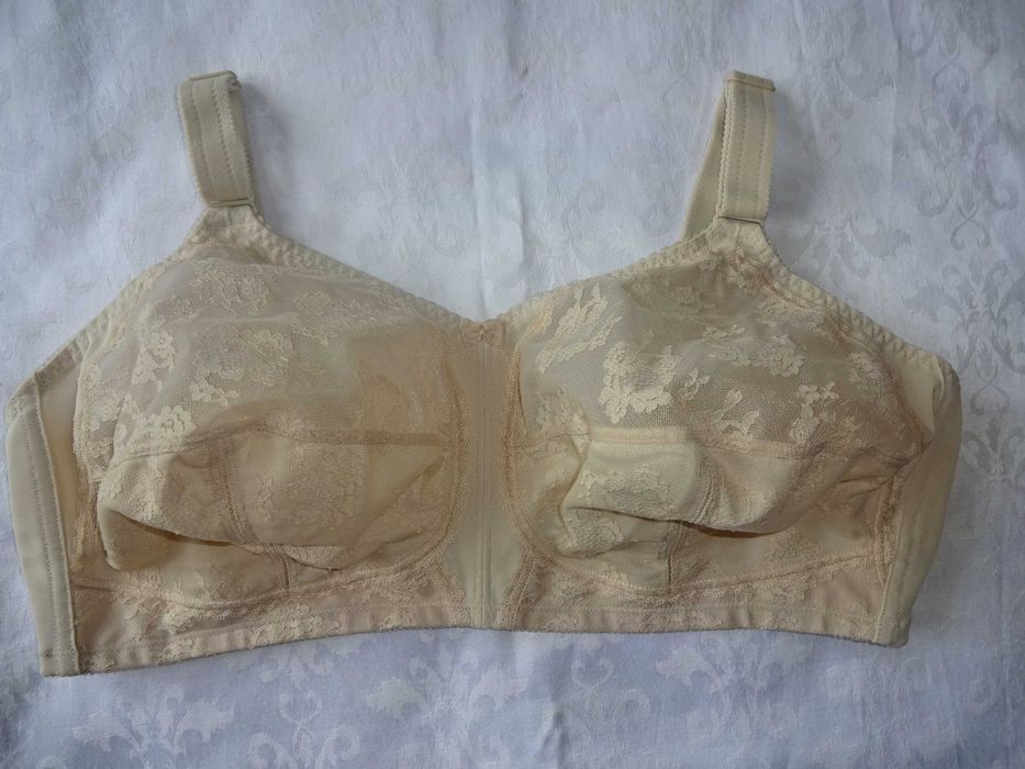 TRIUMPH Doreen biustonosz cielisty beżowy ivory OKAZJA jak nowy 100G