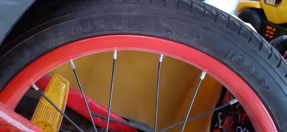 Rowerek dziecięcy koła 16" cali rower czerwony koszyk kółka uchwyt