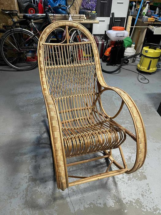 fotel bujany wiklinowy