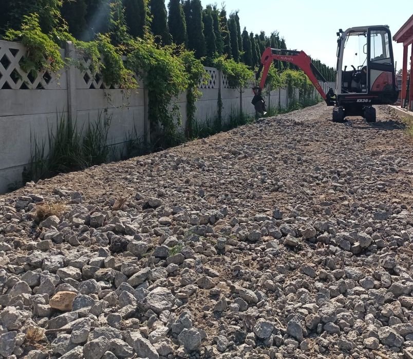 Usługi minikoparką