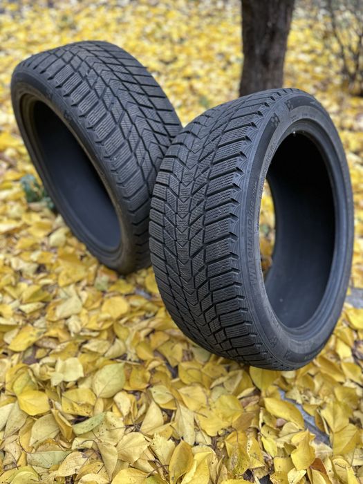 Шини зима Nexen ROADSTONE WinGuard ice Plus WH43 235/45 R18 98T