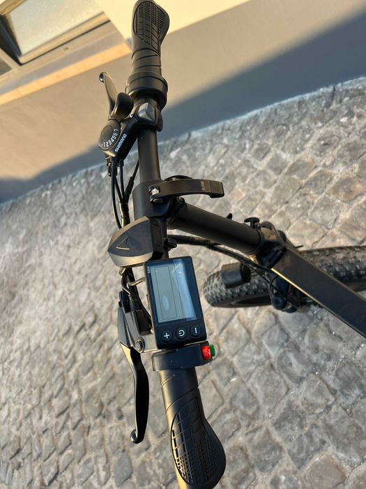 Vendo bicicleta elétrica ADO A20F, praticamente nova...