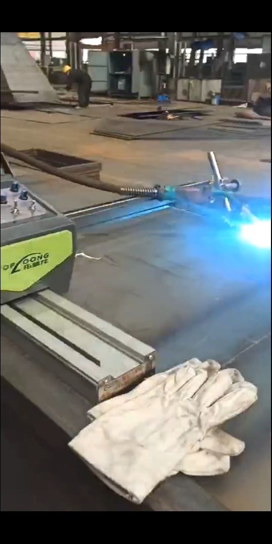 Maszyna do spawania cnc ,robot spawalniczy ,spawarka migomat