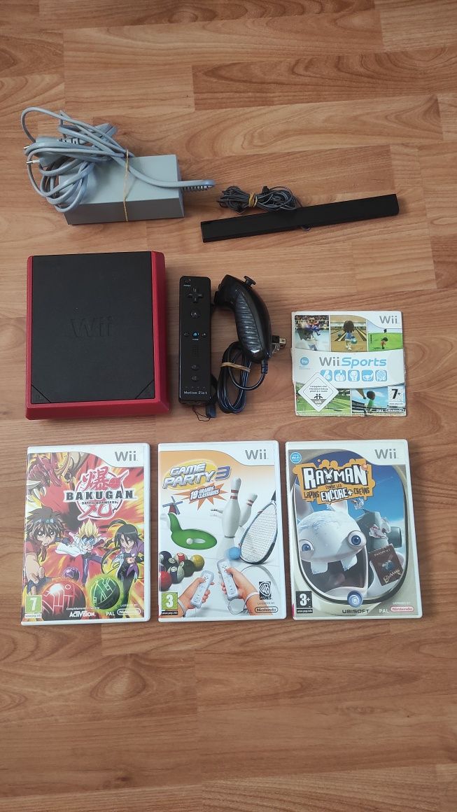 Wii c/jogos e comando e Wii-U