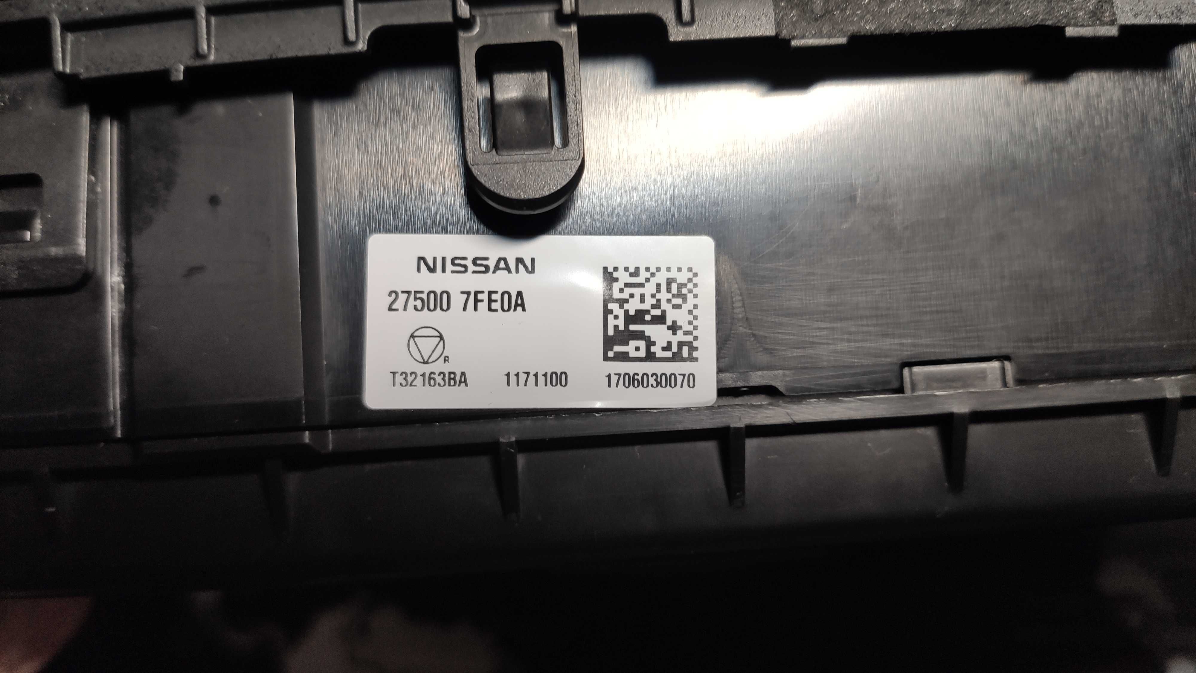 Панель климата Nissan Rogue/X-Trail T32 - 27500 7FE0A