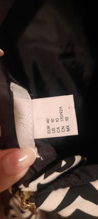 Продам сукню в гарному стані