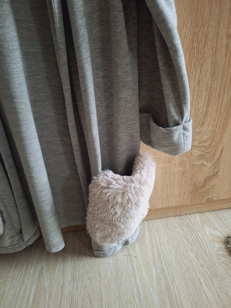 Marynarka z futrem na kieszeni