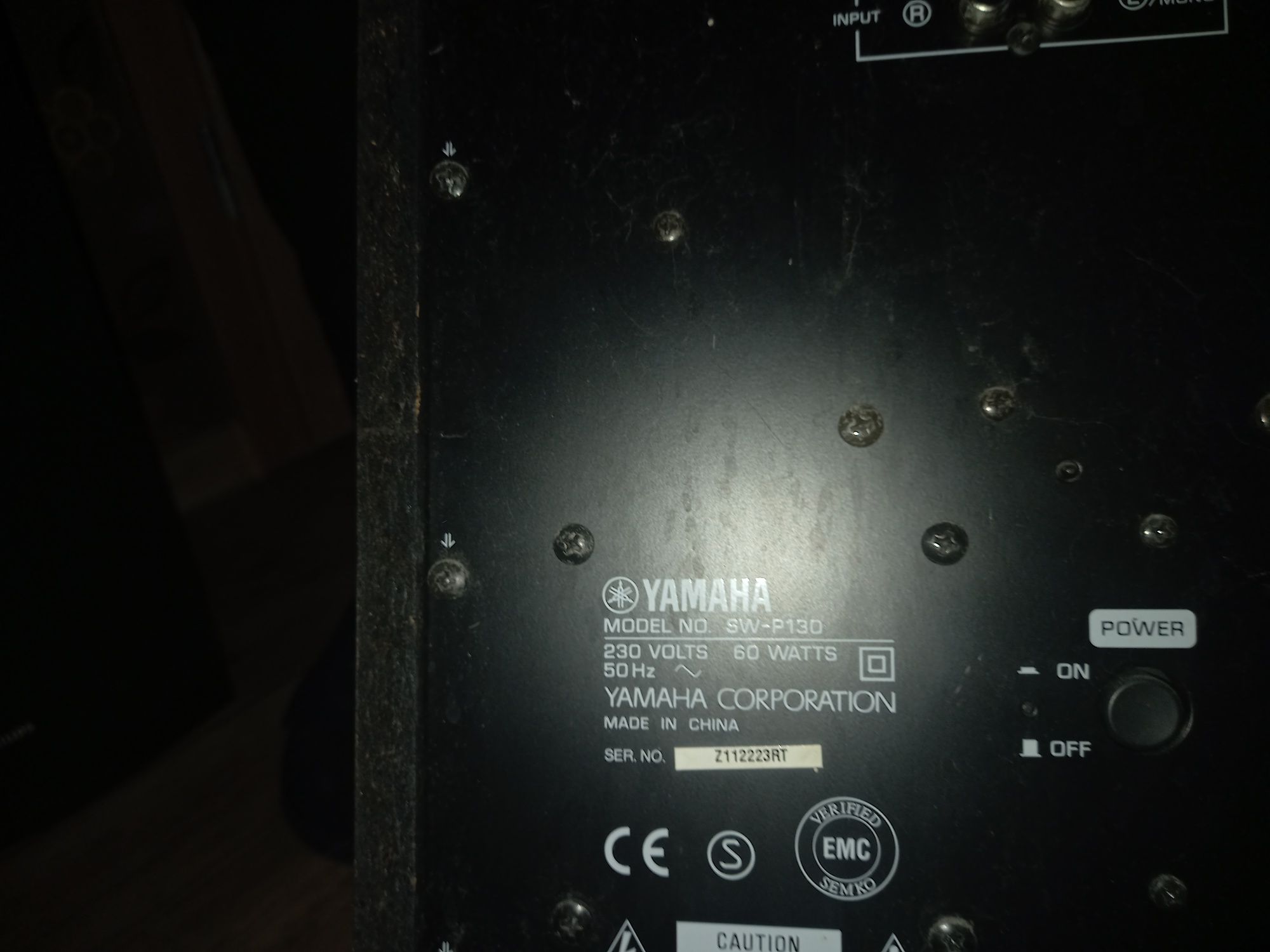 Zestaw głosników (4 glosniki duze , 1mały , subwoofer)