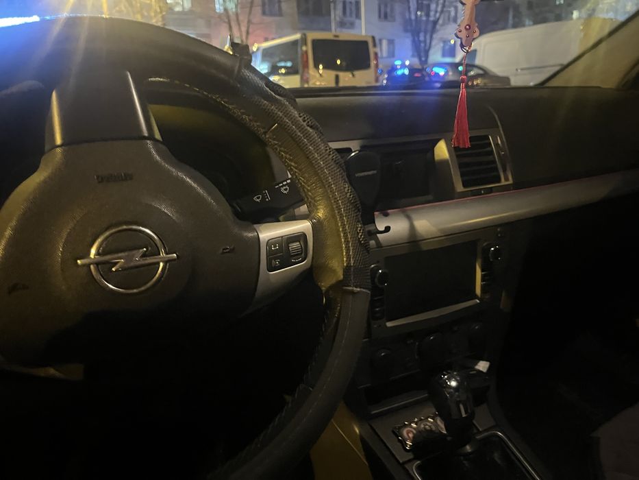 Харків. Опель вектра с 2.2 дизель 2004 рік авто вже в Харкові.