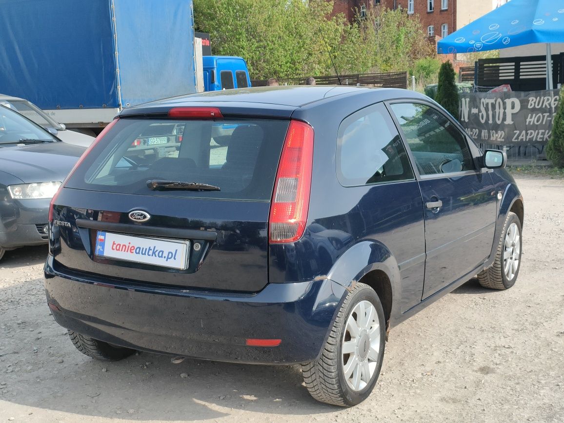 Ford Fiesta 1.3 benzyna // klimatyzacja // alufelgi // zamiana // raty