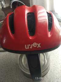 Фирменный качественный велошлем UVEX из Германии.
