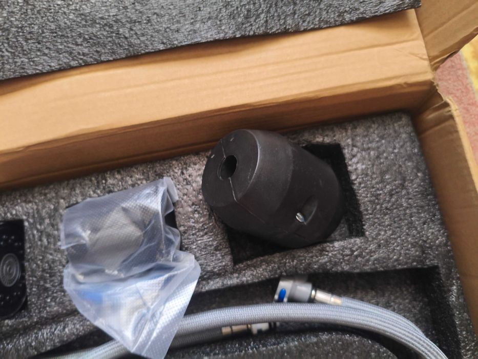 Кран для кухні видвижний телескопічний