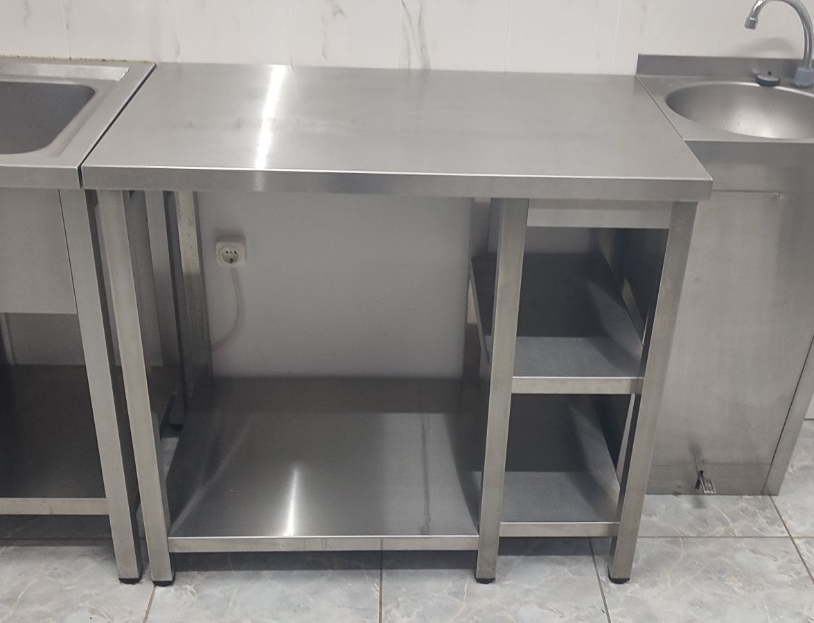 Mesa ou Bancada. INOX.