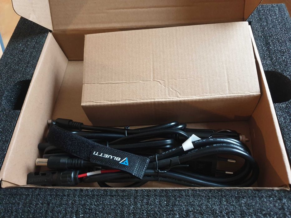 зарядная электро станция BLUETTI EB70 716Wh 1000W