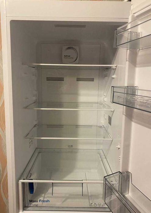 Холодильник Vestfrost