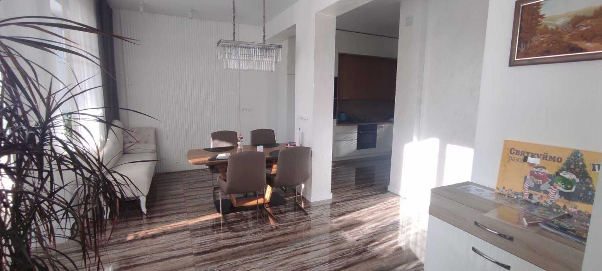 Від власника. Крюківщина. 270 м2. 10 соток. Котеджне містечко Удачний