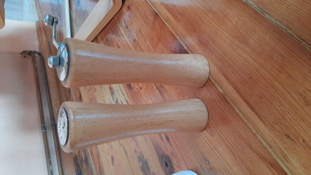 Solniczka i pieprzniczka z młynkiem