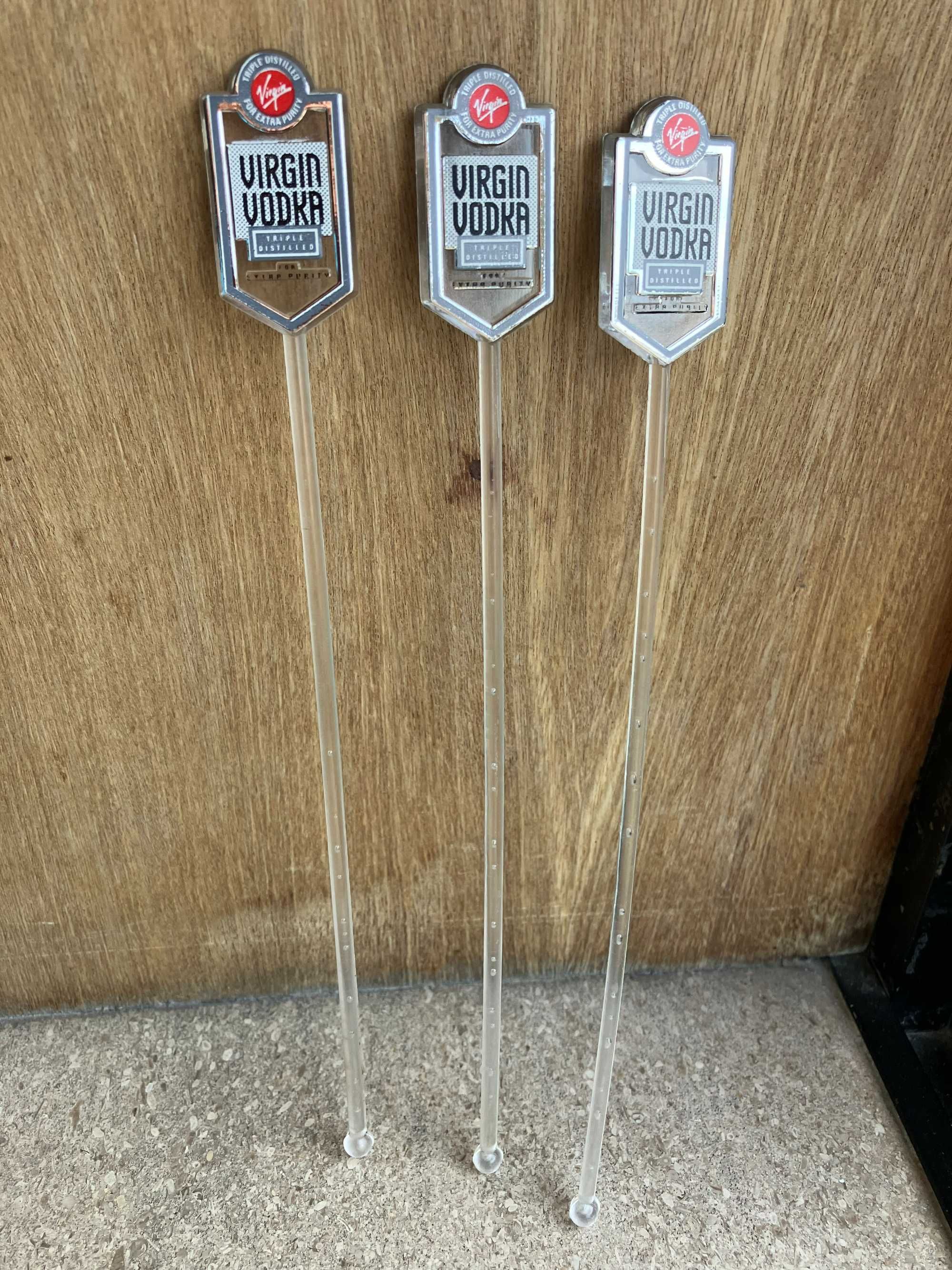 Palheta para mistura de bebidas - Virgin Vodka, Bols e raquetes