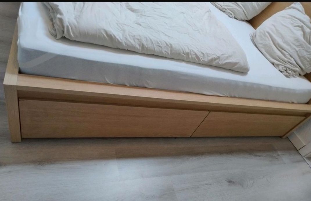 Łóżko drewniane Ikea Malm 160x200 stelaż, materac