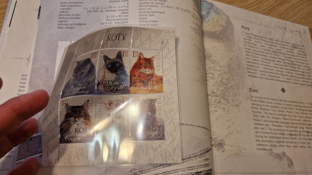 Księga znaczków 2010.