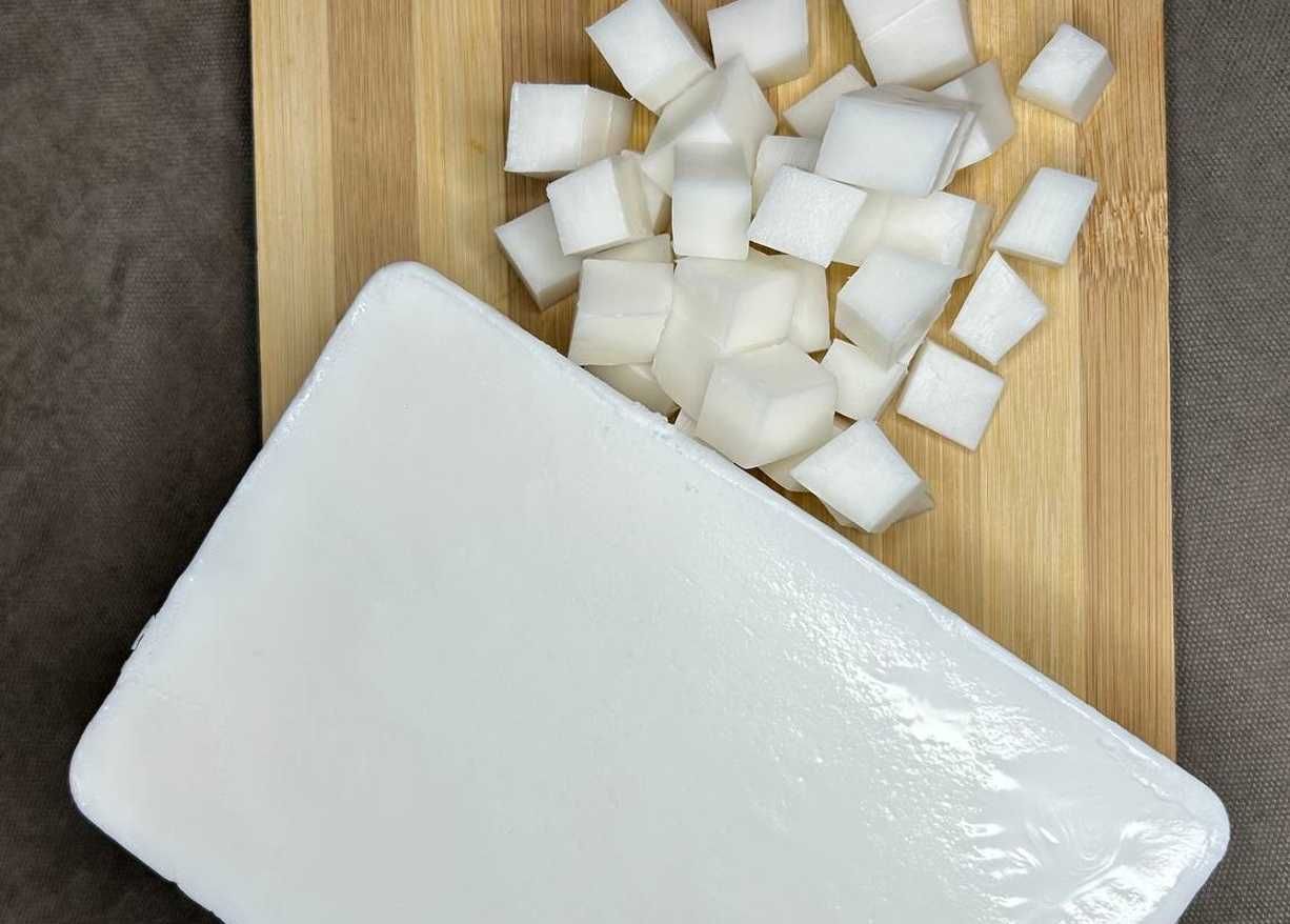 Мильна основа з козячим молоком soap base goats milk