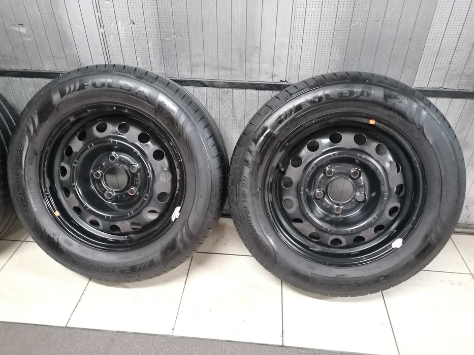 4 Felgi stalowe 15 5x114,3 HYUNDAI KIA z oponami 195/65R15 FULDA