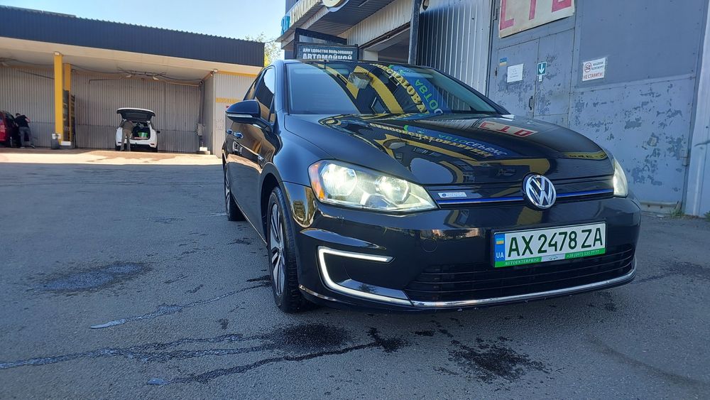 Продам Volkswagen  e  golf24
