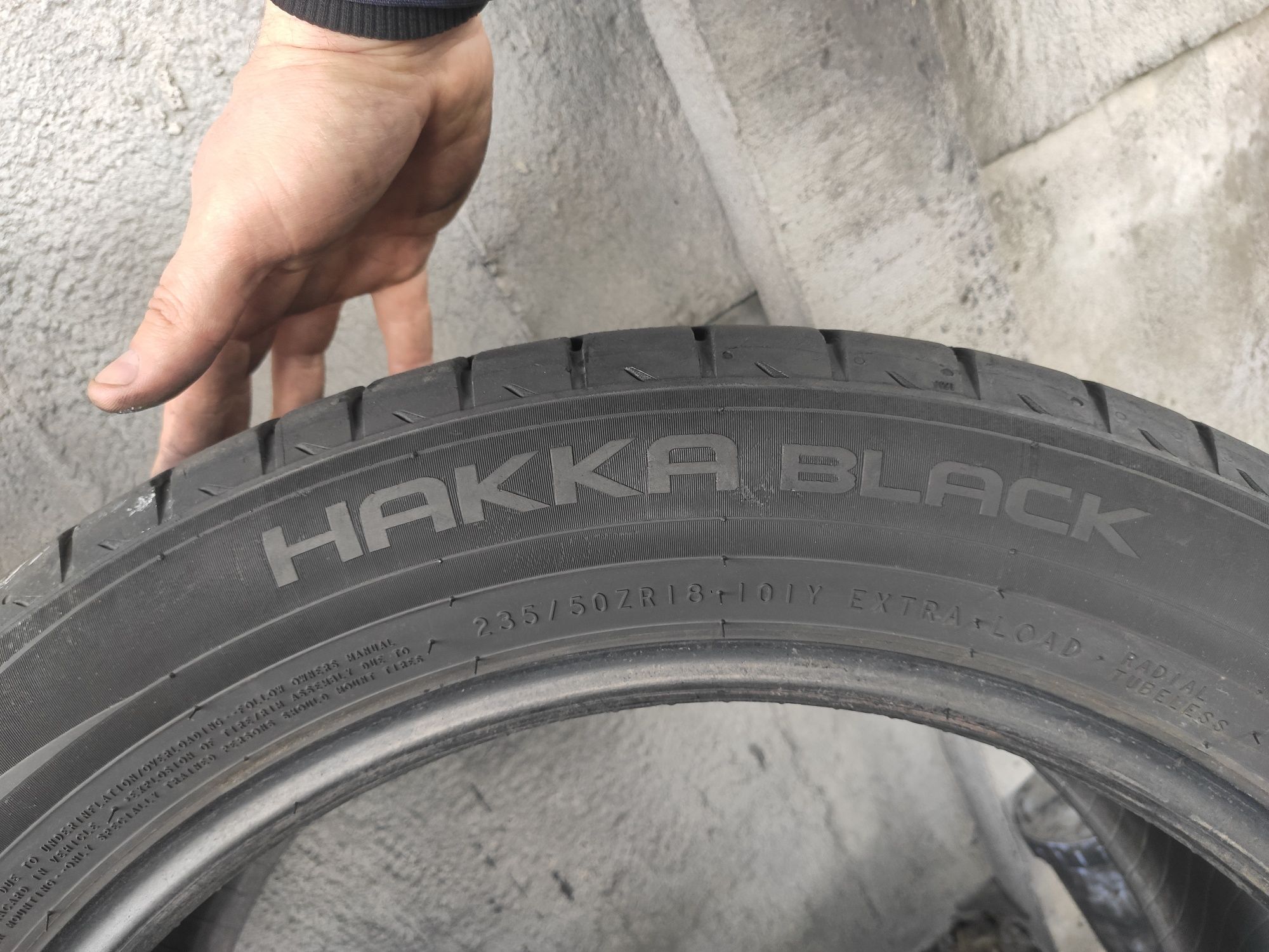 Шини літні 235 50 18 nokian hakka black, Фінляндія 2020, 7мм