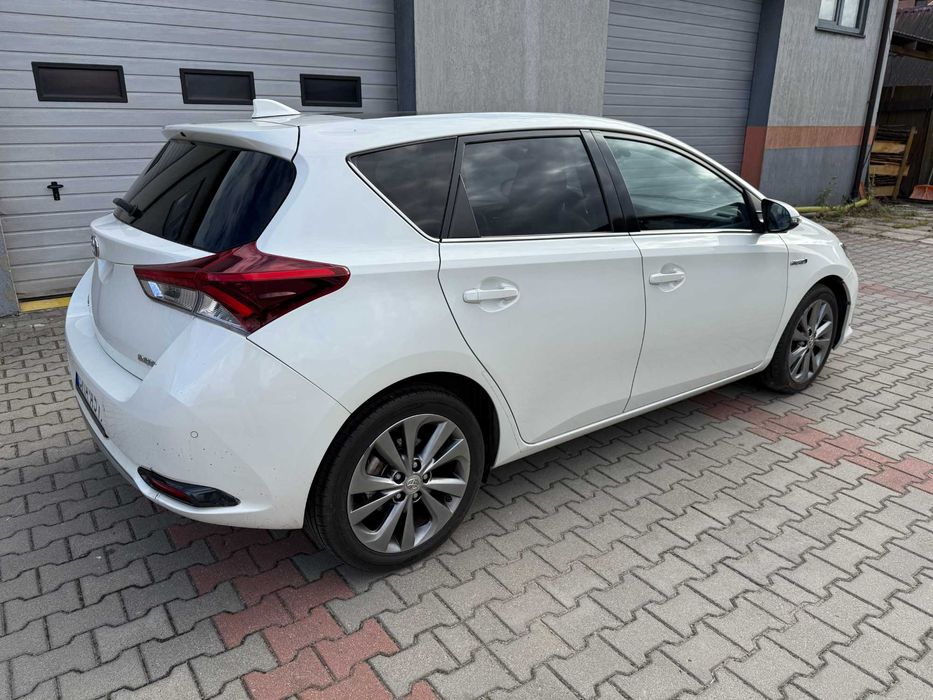 Toyota Auris Hybrid 1.8 • Panoramiczny dach • 2017 • 52 300 km