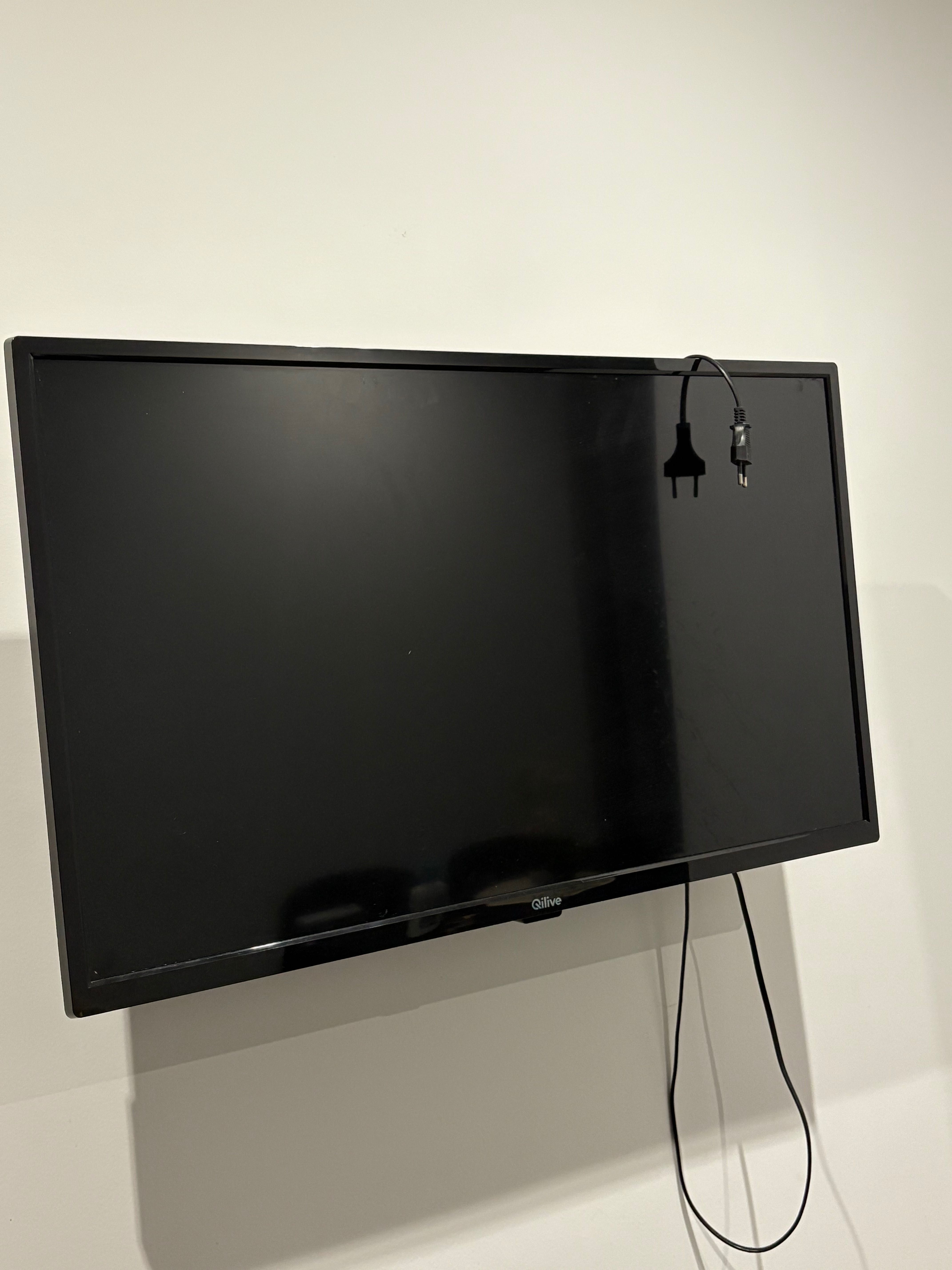 Vendo TV 32  SMART Qlive