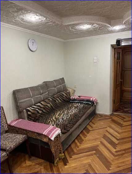 Здається 2 кімнатна квартира біля ЗАГСу