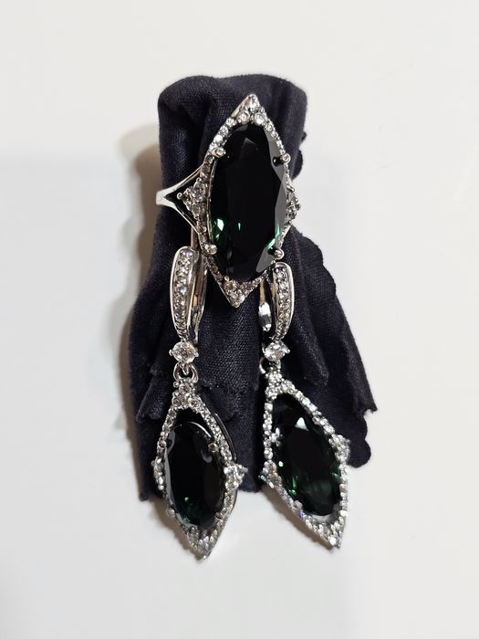 Набор серги и кольцо.