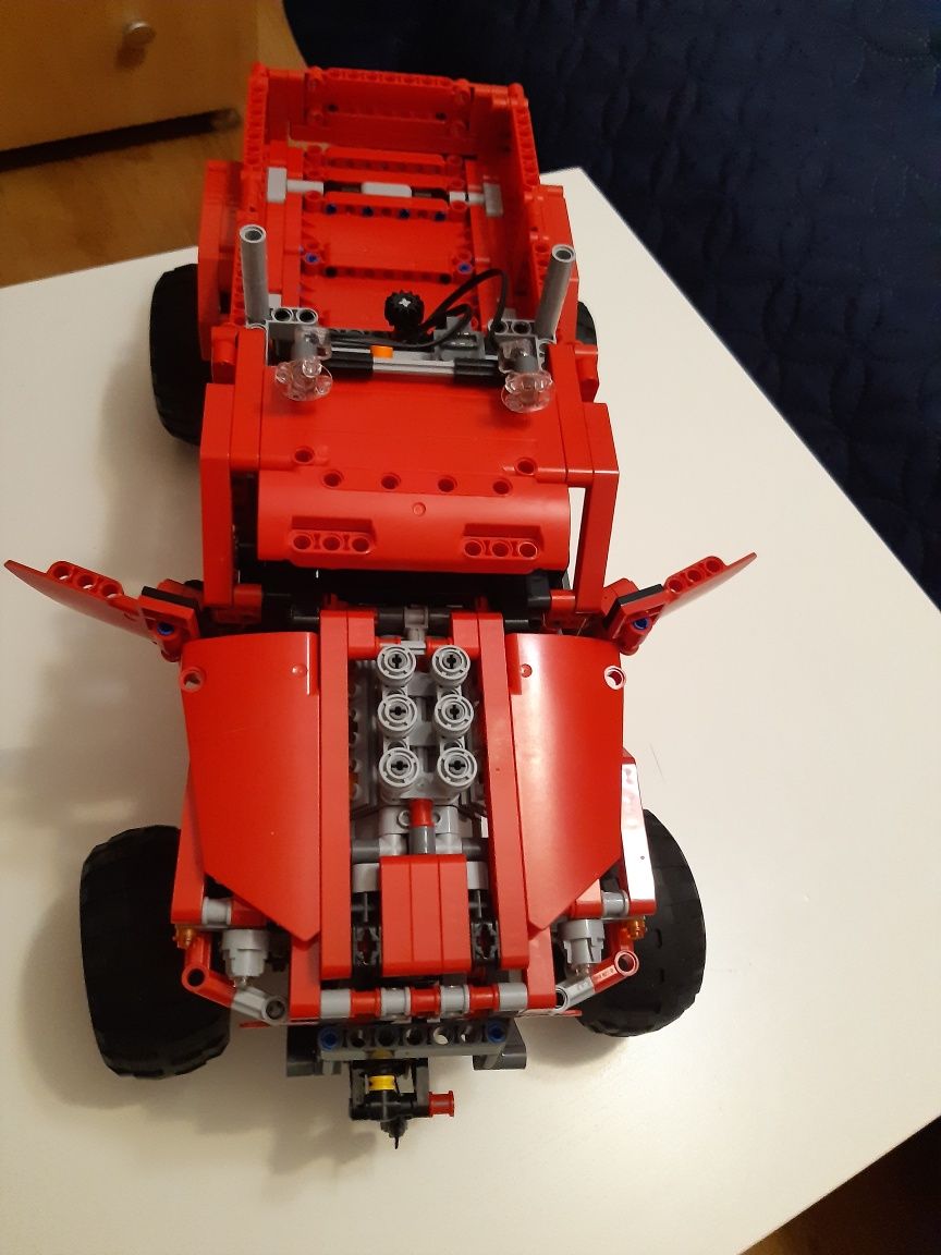 Lego Technic 42029 Ciężarówka z zestawem Power Functions 8293