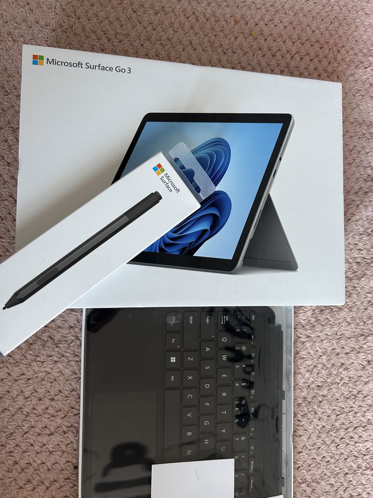 Microsoft Surface Go 3 + Pen