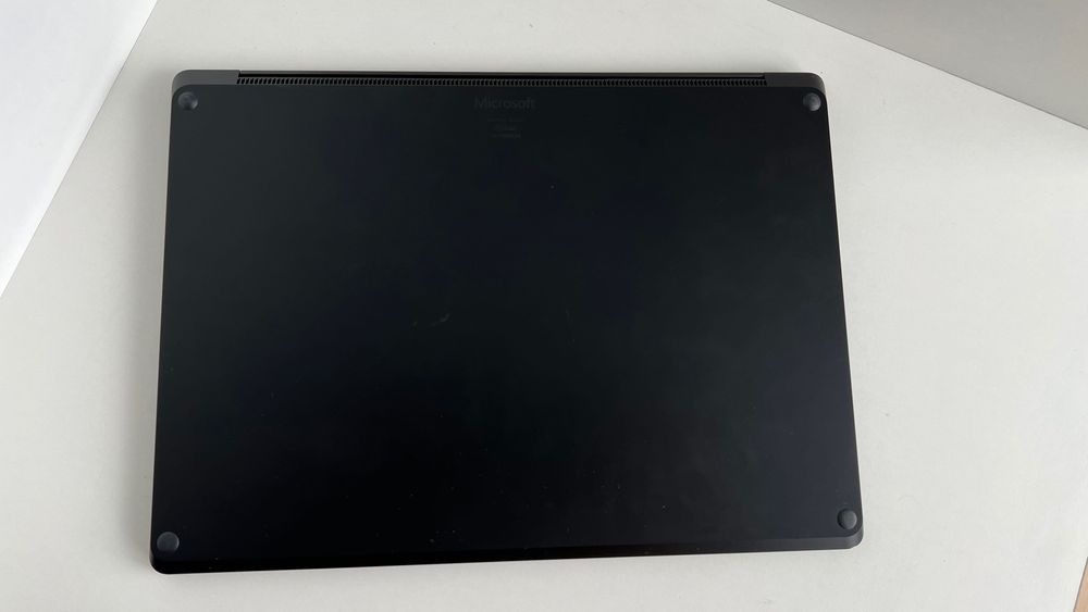 Ноутбук Microsoft Surface Laptop 5 (R8P-00024) Black