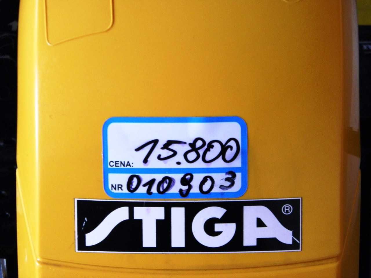 Traktorek kosiarka Stiga Park Compact 4WD 4x4 17,5HP (010903) - Baras