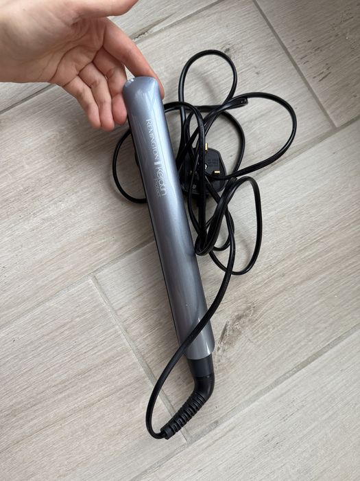 Випрамляч для волосся Remington (S8590)