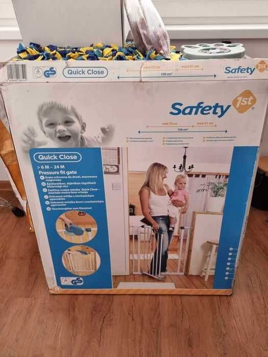 Bramka zabezpieczającą Safety 1st first