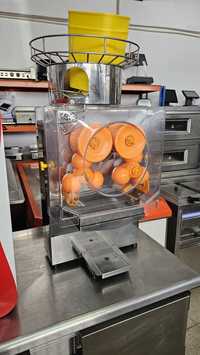 Máquina de sumo laranja
