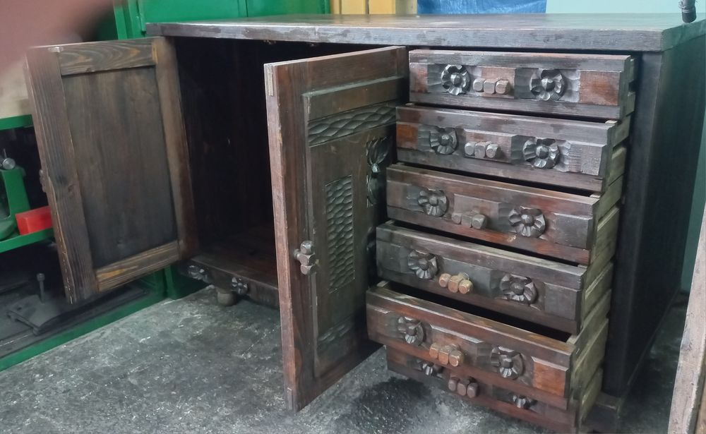 Meble drewniane komplet