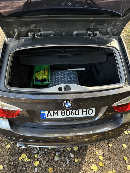 Продам BMW E91 320D N47