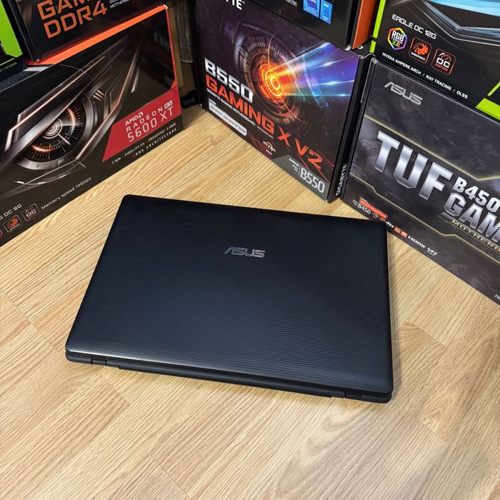 Ноутбук Asus R704V • GT740M(2gb) • Intel • 8gb(DDR3L) • SSD(240gb)